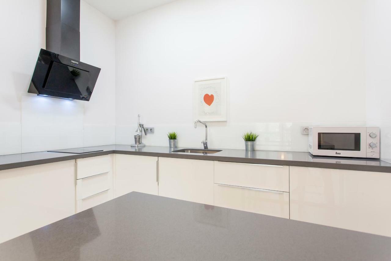 G&V Apartments Close To Center Валенсия Екстериор снимка